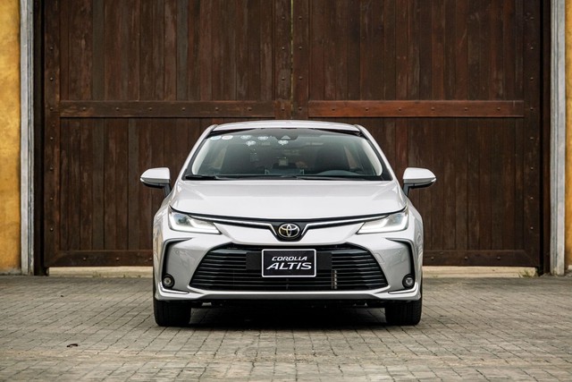 Toyota Altis - tham vọng định cuộc chơi bằng công nghệ - Ảnh 2.