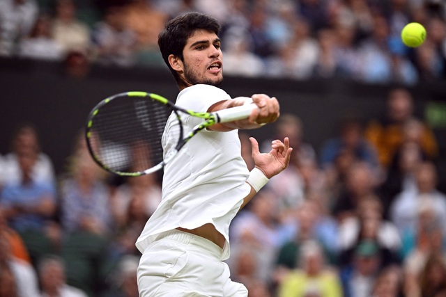 Djokovic và Alcaraz tạo ra trận chung kết 'bom tấn' tại giải Wimbledon 2023 - Ảnh 1.