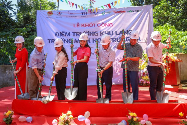 Tập đoàn TH tặng điểm trường xanh cho học sinh mầm non vùng cao Thanh Hóa - Ảnh 1.