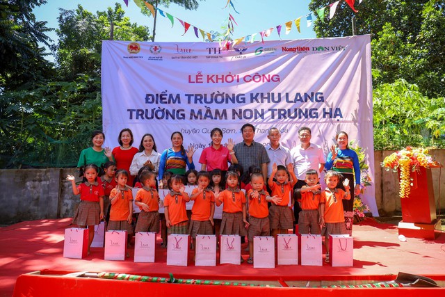 Tập đoàn TH tặng điểm trường xanh cho học sinh mầm non vùng cao Thanh Hóa - Ảnh 3.