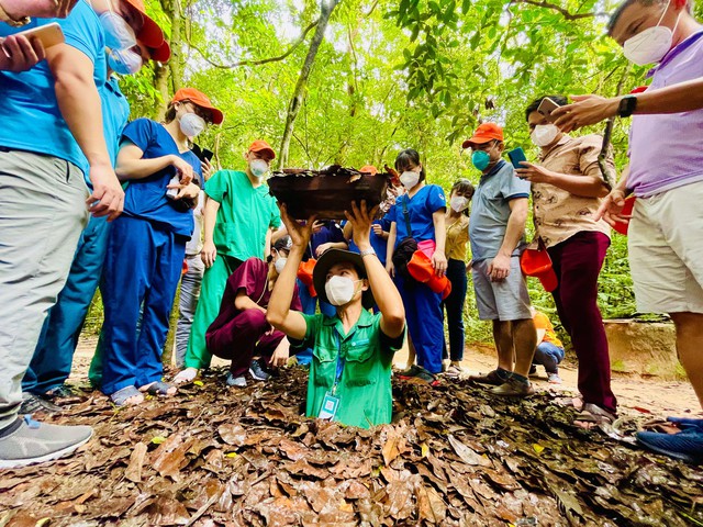 CNN: Địa đạo Củ Chi trong danh sách 21 đường hầm kỳ thú nhất thế giới - Ảnh 1.