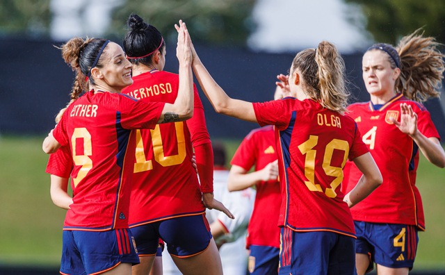 Truyền thông Tây Ban Nha: 'Trận gặp đội tuyển nữ Việt Nam là phép thử bổ ích' - Ảnh 3.