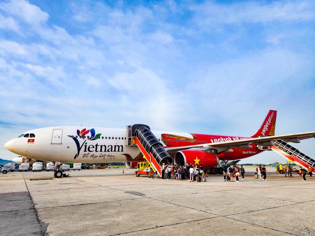 Biểu tượng Du lịch Việt Nam lên thân tàu bay lớn của Vietjet - Ảnh 1.