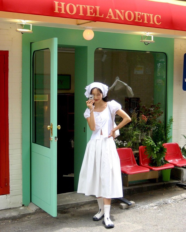 Học cách diện trang phục mùa hè tràn ngập sự dễ thương từ ulzzang xứ Hàn Jinju  - Ảnh 3.