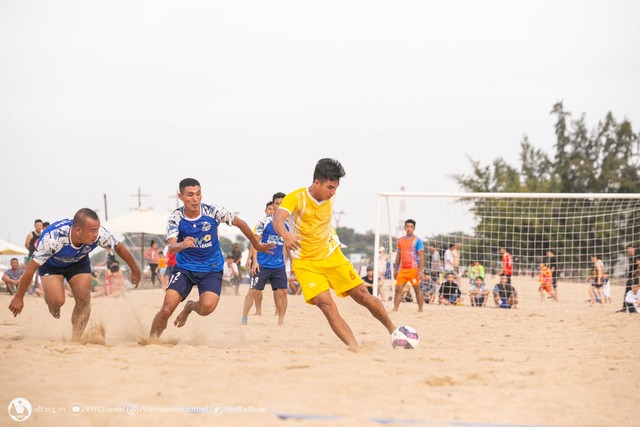 Hai Trường Nha Trang đăng quang ngôi vô địch giải bóng đá bãi biển quốc gia 2023 - Ảnh 2.