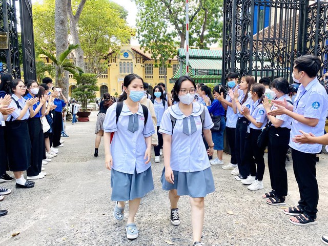 Trường ĐH Sài Gòn công bố điểm chuẩn của 23 ngành - Ảnh 1.