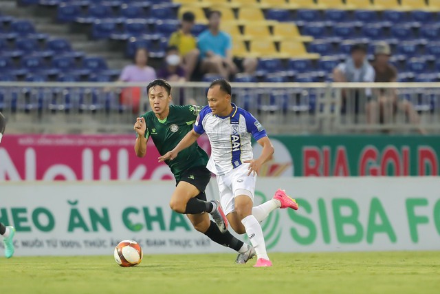 V-League 2023, SLNA 2-0 CLB TP.HCM: Đội khách chìm xuống đáy bảng - Ảnh 3.