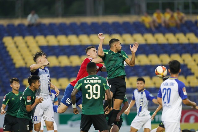 V-League 2023, SLNA 2-0 CLB TP.HCM: Đội khách chìm xuống đáy bảng - Ảnh 4.