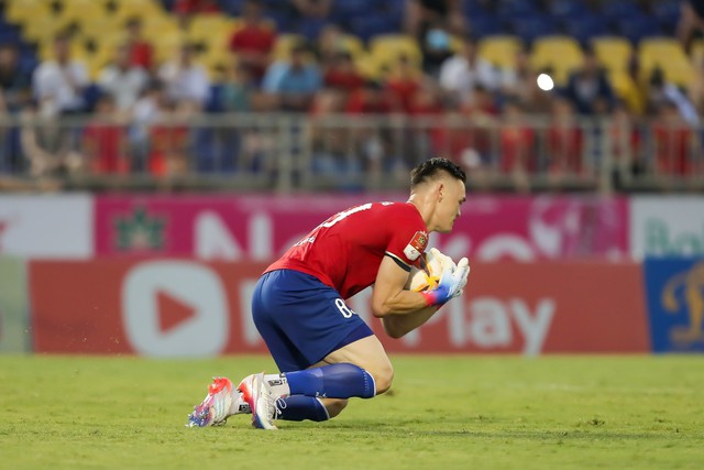 V-League 2023, SLNA 2-0 CLB TP.HCM: Đội khách chìm xuống đáy bảng - Ảnh 7.