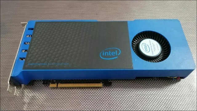 Nỗ lực đầu tiên của Intel với GPU đã thất bại ra sao - Ảnh 2.