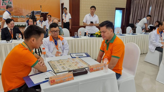 Cao thủ cờ tướng Trung Quốc thất thủ ở giải các danh thủ quốc tế Đà Nẵng - Ảnh 3.