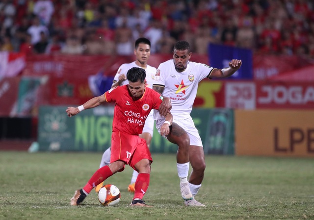CLB Công an Hà Nội không thắng liền 3 trận, HLV không trách Quang Hải - Ảnh 1.