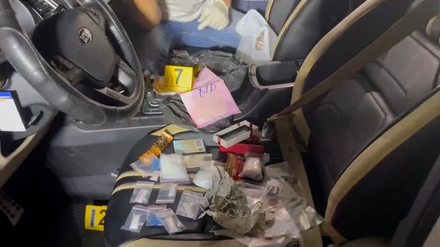 Đà Nẵng: Bắt tài xế buôn ma túy núp bóng chạy xe công nghệ - Ảnh 2.