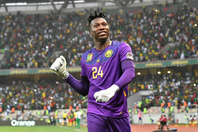 Thủ môn Onana trở lại đội tuyển Cameroon, điều gì đang chờ đợi CLB M.U?- Ảnh 1.