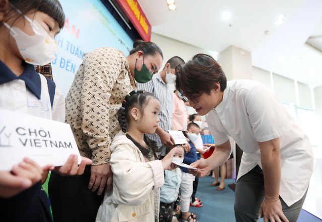 Chồi Việt Nam cùng ca sĩ Hà Anh Tuấn bảo trợ 25 trẻ mồ côi do Covid-19  - Ảnh 2.