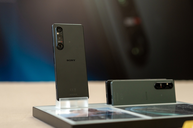 Sony quay lại thị trường di động Việt Nam bằng hai mẫu smartphone Xperia mới - Ảnh 2.