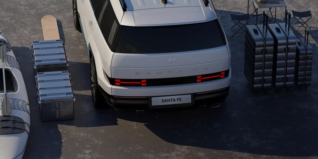 Hyundai Santa Fe 2024 lột xác, đuôi xe gây tranh cãi   - Ảnh 3.