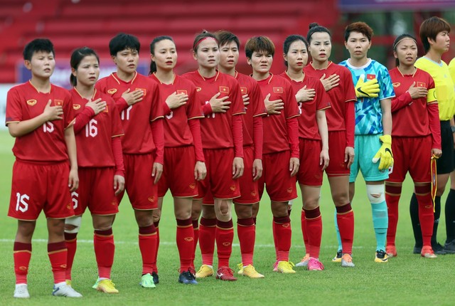 Báo Mỹ: World Cup 2023 mang giấc mộng đổi đời cho bóng đá nữ Việt Nam - Ảnh 2.