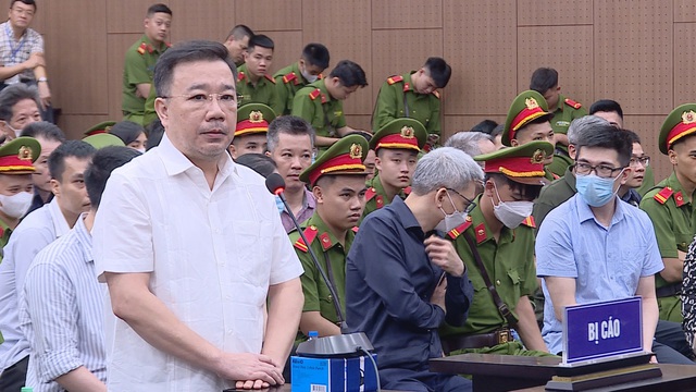 Cựu Phó chủ tịch Hà Nội: ‘Tôi trở thành tội đồ của thành phố’ - Ảnh 4.