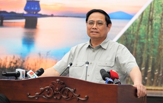 Thủ tướng yêu cầu giải 3 'bài toán' của vùng Đông Nam bộ - Ảnh 1. Thủ tướng yêu cầu giải 3 'bài toán' của vùng Đông Nam bộ - Ảnh 1.