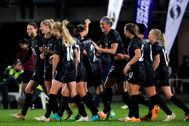'World Cup nữ 2023 sẽ đánh thức tình yêu bóng đá ở New Zealand' - Ảnh 2.