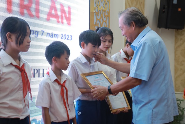 Hội Nhà báo VN tổ chức chương trình tri ân tại Quảng Trị với 3,3 tỉ đồng - Ảnh 1.