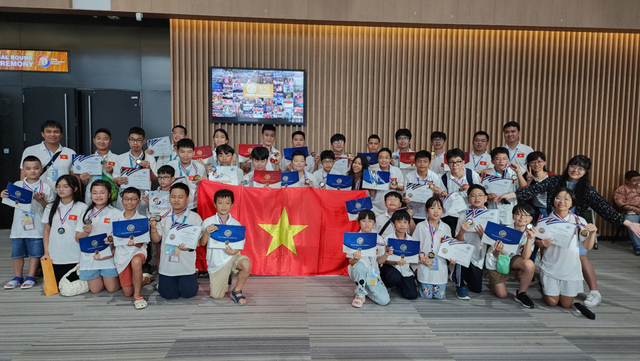 Học sinh Việt Nam giành 27 huy chương trong kỳ thi toán tại Hàn Quốc  - Ảnh 1.
