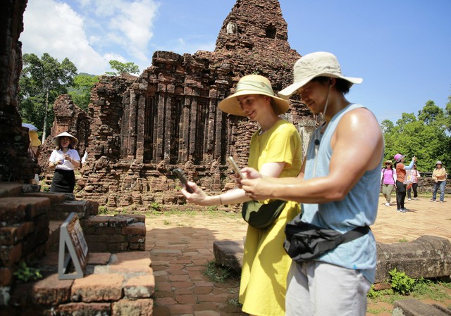 Nghe kể chuyện về Thánh địa Mỹ Sơn bằng chính chiếc điện thoại của mình - Ảnh 3.