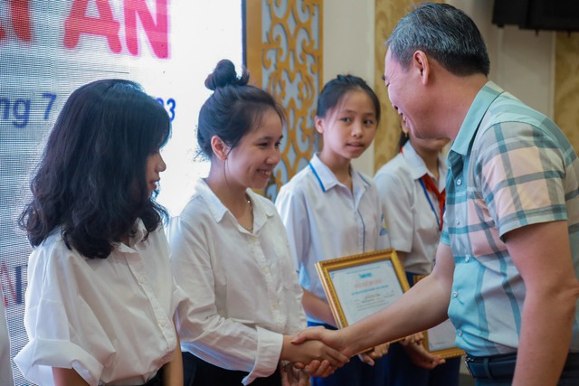 Hội Nhà báo VN tổ chức chương trình tri ân tại Quảng Trị với 3,3 tỉ đồng - Ảnh 9.