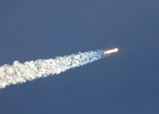 SpaceX phóng tàu vũ trụ châu Âu khám phá vật chất tối - Ảnh 1.