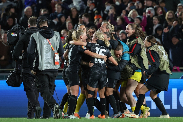 Bóng đá New Zealand thiết lập kỷ lục mới trong trận khai mạc World Cup nữ 2023 - Ảnh 1.