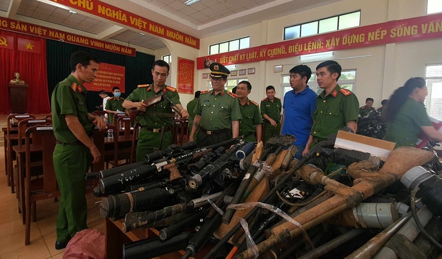 Công an Đắk Lắk thu hồi được 4.576 vũ khí các loại - Ảnh 1.