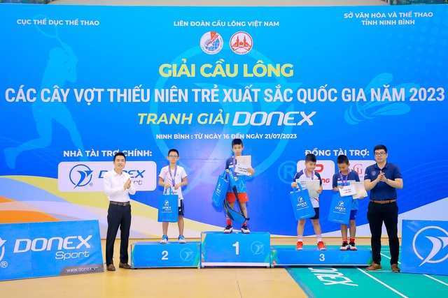 Bế mạc giải cầu lông các cây vợt thiếu niên trẻ xuất sắc quốc gia 2023  - Ảnh 2.