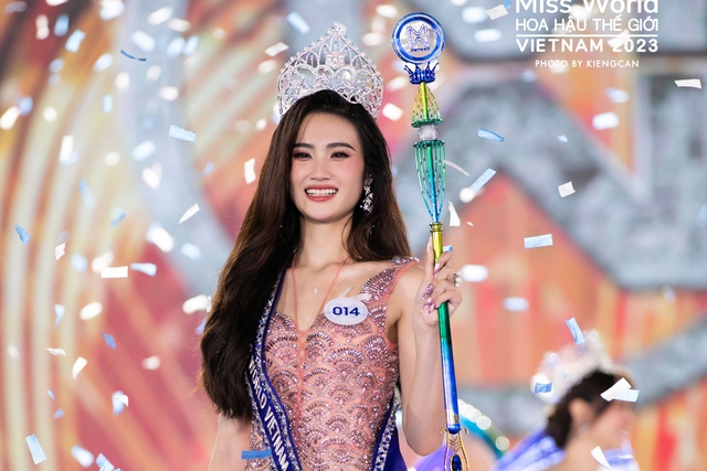 Tân Hoa hậu Thế giới Việt Nam tiết lộ về bạn trai 6 năm - Ảnh 1.