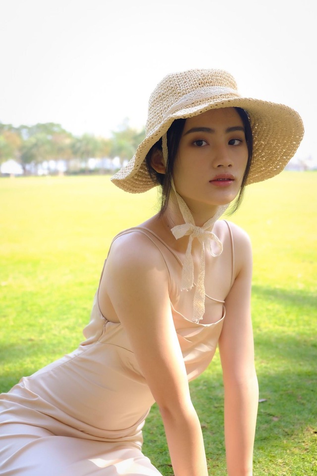 Nhan sắc đời thường của Hoa hậu Thế giới Việt Nam Huỳnh Trần Ý Nhi - Ảnh 9.