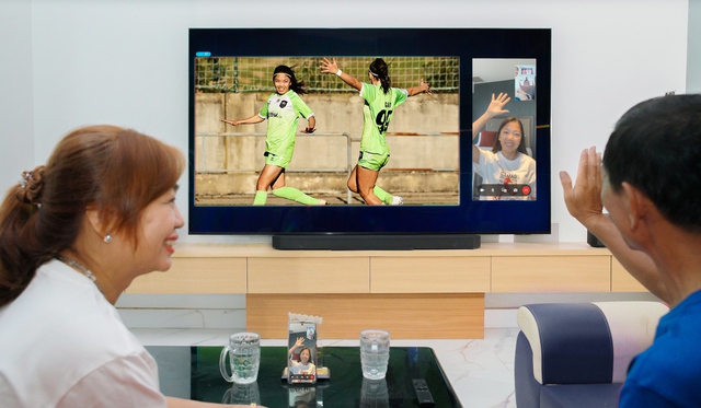 Gia đình truyền lửa cho Huỳnh Như qua TV Neo QLED lớn nhất - Ảnh 4.