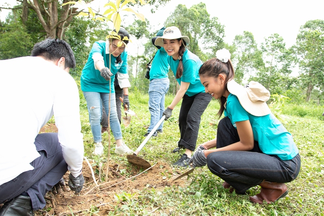 Miss Earth 2022 Mina Sue-choi chung tay trồng những cánh rừng tại Đồng Nai - Việt Nam - Ảnh 4.
