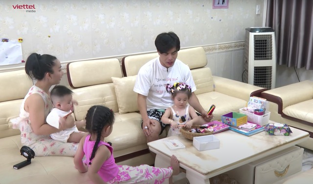 Lê Dương Bảo Lâm 'mâu thuẫn' với vợ về cách dạy con  - Ảnh 1.
