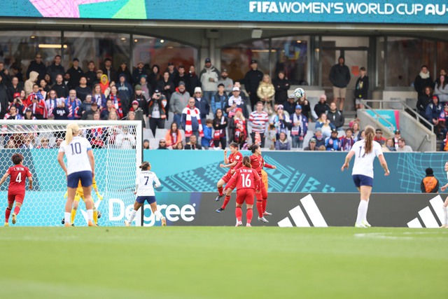 Báo chí quốc tế: 'Đội tuyển nữ Việt Nam đã có trận đấu tốt trước Mỹ' - Ảnh 1.