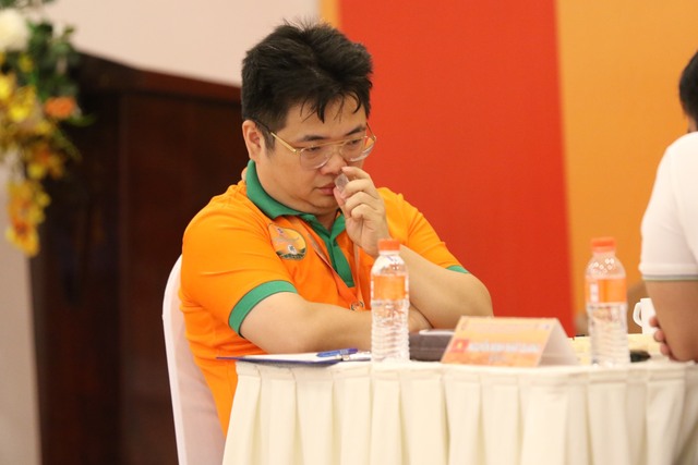 Kỳ thủ Trung Quốc chạm tay vào ngôi vô địch cờ tướng trị giá 25.000 USD  - Ảnh 2.