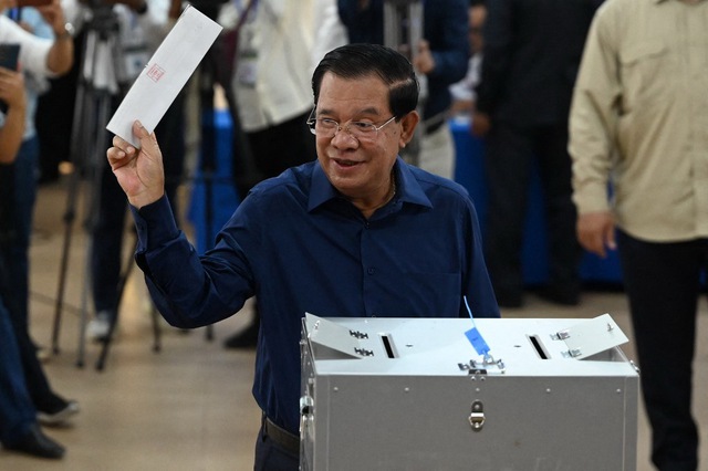 Đảng của Thủ tướng Hun Sen tuyên bố chiến thắng áp đảo - Ảnh 1.