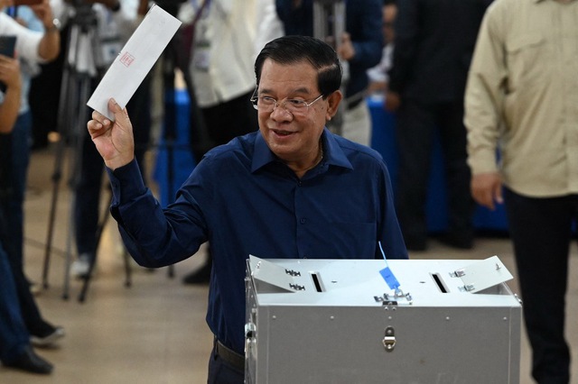 Đảng của Thủ tướng Hun Sen tuyên bố chiến thắng áp đảo - Ảnh 1. Đảng của Thủ tướng Hun Sen tuyên bố chiến thắng áp đảo - Ảnh 1.