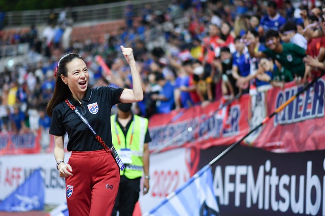 Đội tuyển Thái Lan gây ấn tượng, Madam Pang hứa gia hạn hợp đồng với HLV Ishii- Ảnh 1.