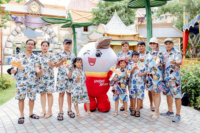 ﻿Lễ hội mùa hè rực rỡ tại Nha Trang cùng Vietjet và máy bay Amy - Ảnh 2.