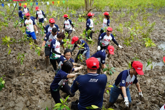 &quot;Vì một hành tinh xanh&quot;ngày càng được lan toả và hưởng ứng bởi đông đảo nhân viên, đại lý, khách hàng của AIA Việt Nam