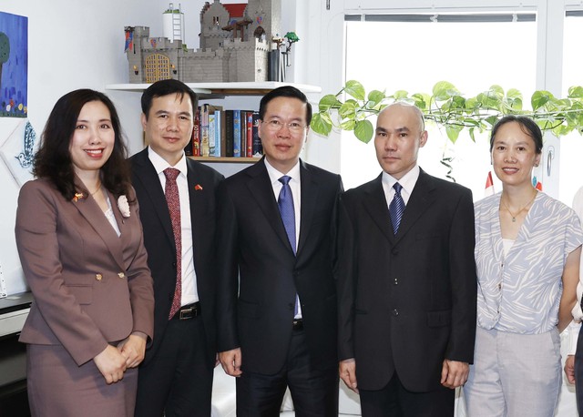 Chủ tịch nước thăm nhà khoa học vật lý lượng tử người Việt tại Áo - Ảnh 2.