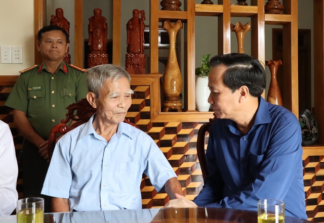 Trưởng Ban Nội chính T.Ư dâng hương tri ân các anh hùng liệt sĩ tại Đắk Lắk  - Ảnh 2.