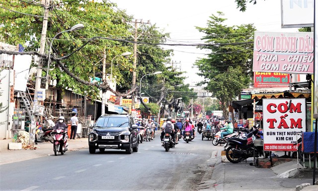 Chủ tịch Phan Văn Mãi khen Q.Gò Vấp giải ngân nhanh vốn bồi thường - Ảnh 1.