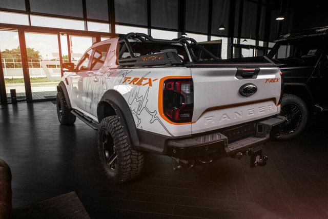 Bản độ Ford Ranger Raptor 2023 có giá gần 2,6 tỉ đồng - Ảnh 2. Bản độ Ford Ranger Raptor 2023 có giá gần 2,6 tỉ đồng - Ảnh 2.