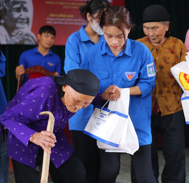 Tỉnh đoàn Hải Dương tổ chức nhiều hoạt động nhân Ngày Thương binh - Liệt sĩ - Ảnh 6.